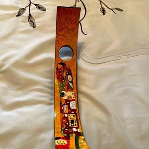 NWOT Gustav Klimt print in lacquer and wood. Wine holder.